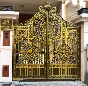  Cổng lâu đài theo phong cách châu Âu